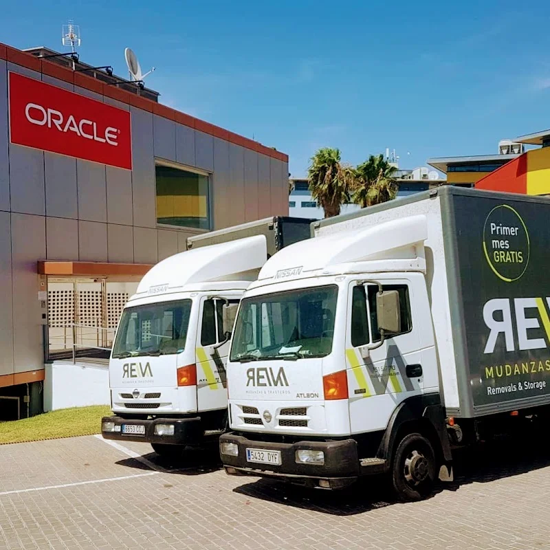 Reva Guardamuebles en C. Lisboa, 37, Cruz de Humilladero, 29006 Málaga, España - Imagen 2