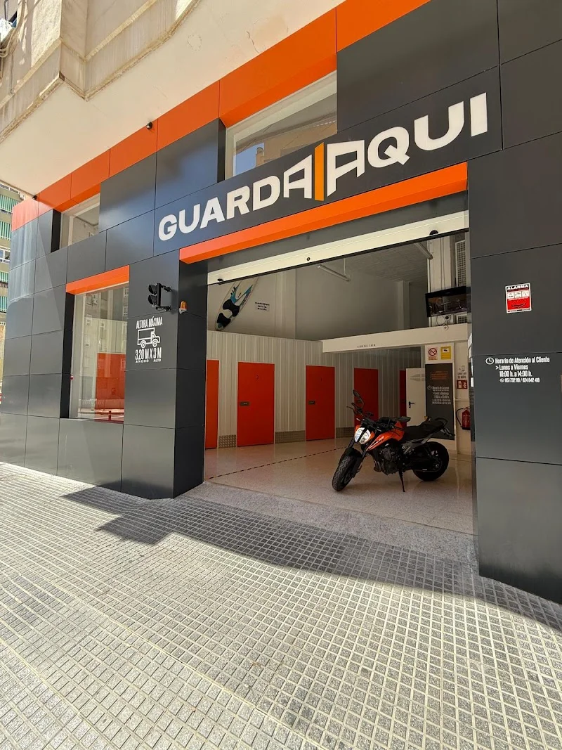 GuardaAqui | Alquiler de trasteros Miraflores en C. Vandelvira, 1, Bailén-Miraflores, 29010 Málaga, España - Imagen 1