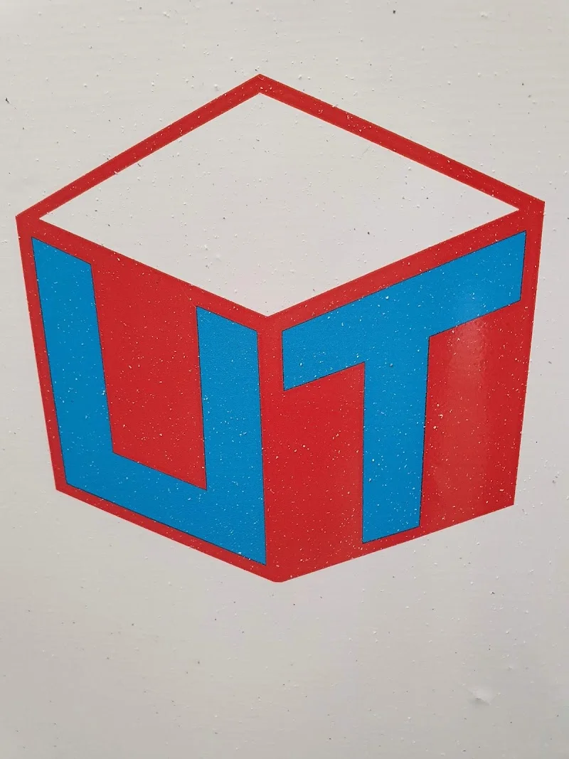 Alquiler Trasteros Económicos en C. Pura Gutiérrez, 12 C. Emilio thuiller, 60, Cdad. Jardín, 29014 Málaga, España - Imagen 4