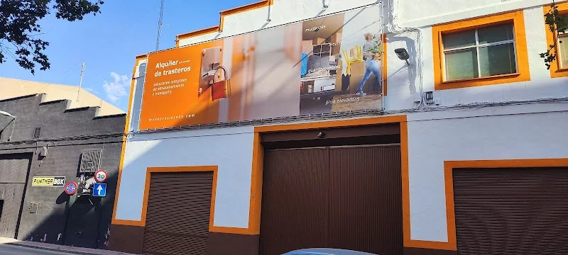 Minialmacenes y trasteros en Murcia La Seda en C. Cisne, 11, 30009 Murcia, España - Imagen 3