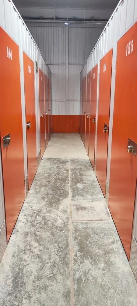 Minialmacenes y trasteros en Murcia La Seda en C. Cisne, 11, 30009 Murcia, España - Imagen 4