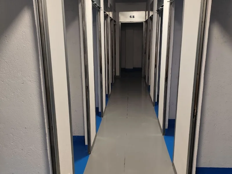 Trasteros Carabanchel - Trasteros por Madrid en C. de Eduardo Marquina, 19, Carabanchel, 28019 Carabanchel, Madrid, España - Imagen 1