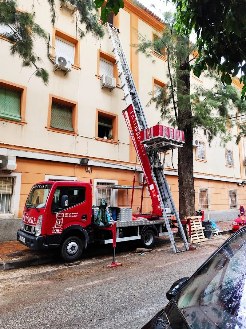 Mudanzas La Torre en C. Pina, 21, Bajo, 30009 Murcia, España - Imagen 1