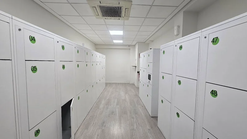 LOCK & enjoy! - Consignas en Plaza de España en Carrer d'En Vilanova, 1, Centre, 07002 Palma, Illes Balears, España - Imagen 2