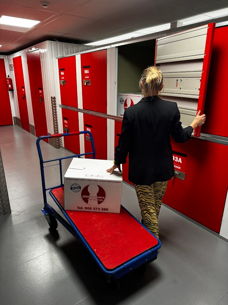 Planet Space: SON MORRO en Carrer Ca Na Vinagre, 3a, Llevant, 07007 Palma, Illes Balears, España - Imagen 2