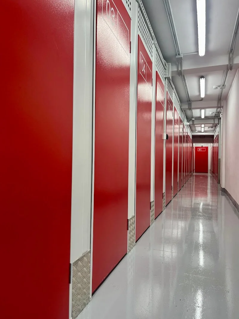 Trastero Palmatrasteros.com en Carrer de Vicenç Joan i Rosselló, 43, Ponent, 07013 Palma, Illes Balears, España - MejorTrastero