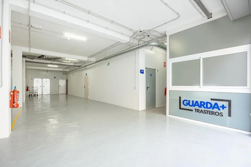 Guarda+ Trasteros - Las Palmas en Cl. del Dr. Rafael Garcia Perez, 14, Edificio 3 Bloq 6, 35014 Las Palmas de Gran Canaria, Las Palmas, España - Imagen 3