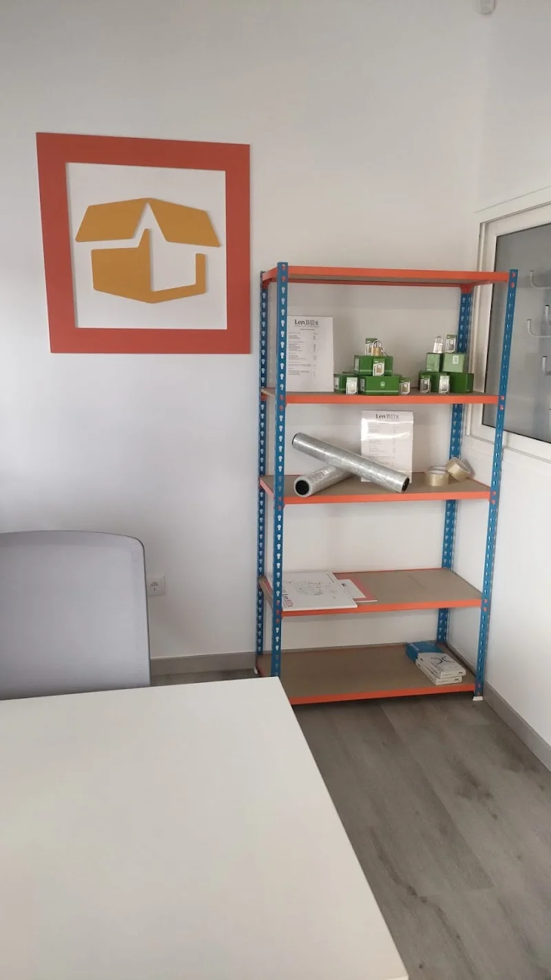 Lenbox Miller Bajo | Alquiler de Trasteros en Las Palmas en C. Crucita Arbelo Cruz, 2, 35014 Las Palmas de Gran Canaria, Las Palmas, España - Imagen 2