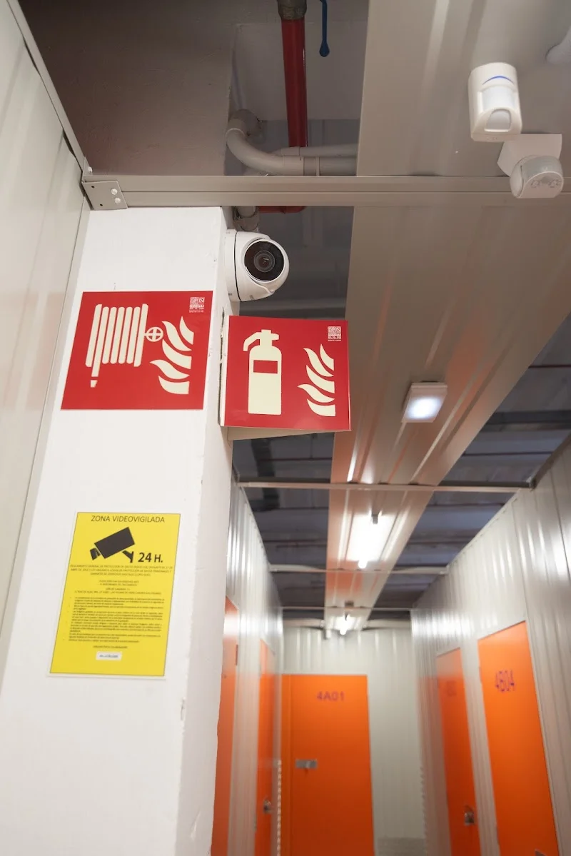 Lenbox Miller Bajo | Alquiler de Trasteros en Las Palmas en C. Crucita Arbelo Cruz, 2, 35014 Las Palmas de Gran Canaria, Las Palmas, España - Imagen 4