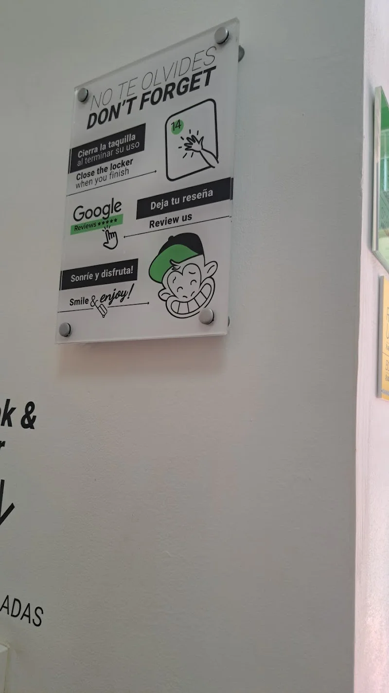 LOCK & enjoy! - Consignas en Playa de Las Canteras en C. Fernando Guanarteme, 11, Local 5, 35007 Las Palmas de Gran Canaria, Las Palmas, España - Imagen 4