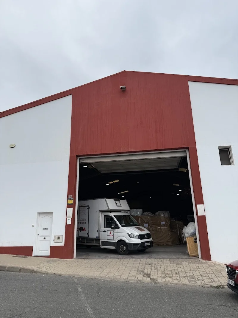 Encaja | Mudanzas, Trasteros y guardamuebles en Las Palmas en Calle Dr. Juan Domínguez Pérez, 28, 35008 Las Palmas de Gran Canaria, Las Palmas, España - Imagen 1