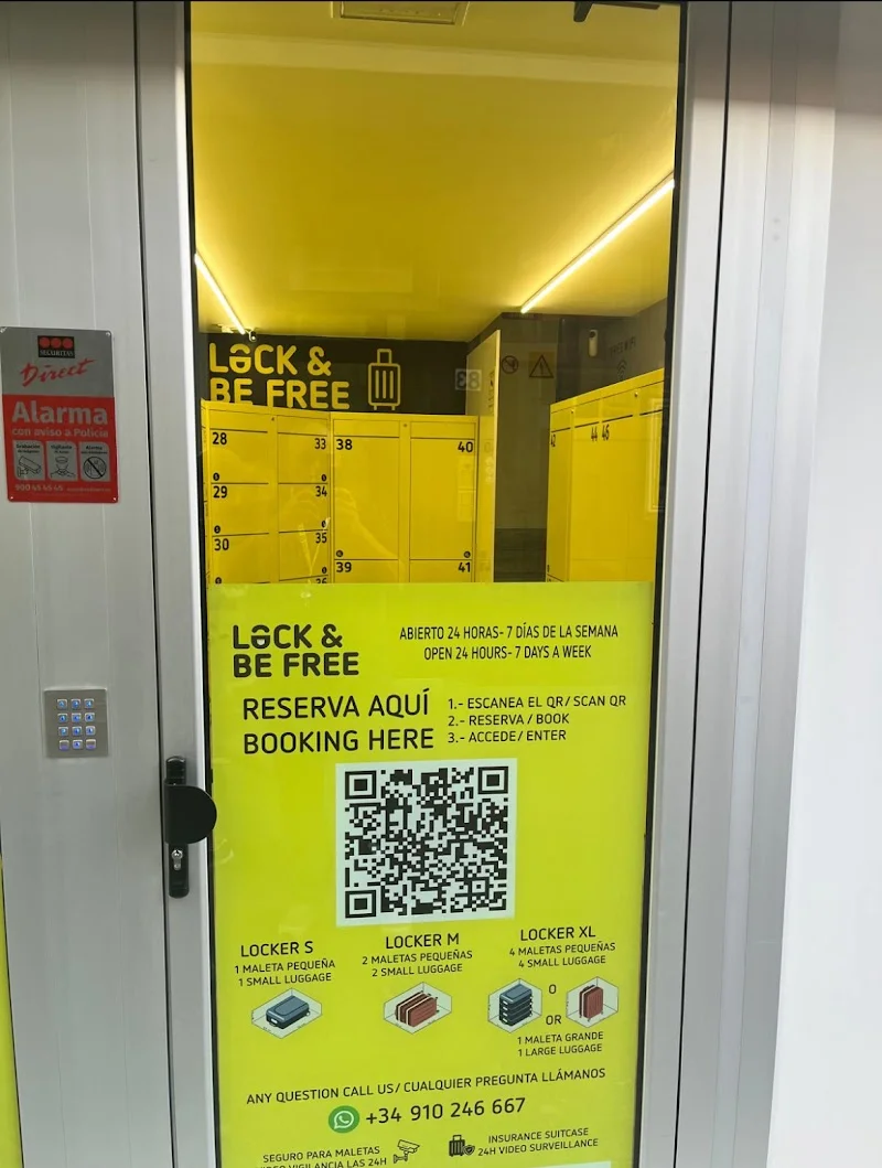 Locker - Consigna 24H Las Canteras - Lock and Be Free en C. Secretario Artiles, 66, 35007 Las Palmas de Gran Canaria, Las Palmas, España - Imagen 2