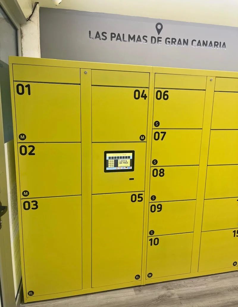 Locker - Consigna 24H Las Canteras - Lock and Be Free en C. Secretario Artiles, 66, 35007 Las Palmas de Gran Canaria, Las Palmas, España - Imagen 5