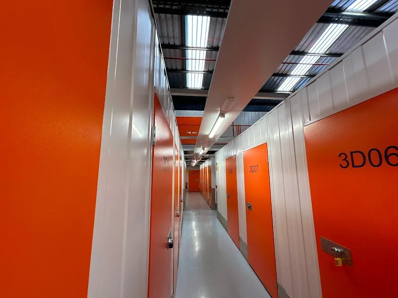 Lenbox Arinaga | Alquiler de Trasteros y Taquillas en C. Ciprés, 15, 35118 Arinaga, Las Palmas, España - Imagen 2