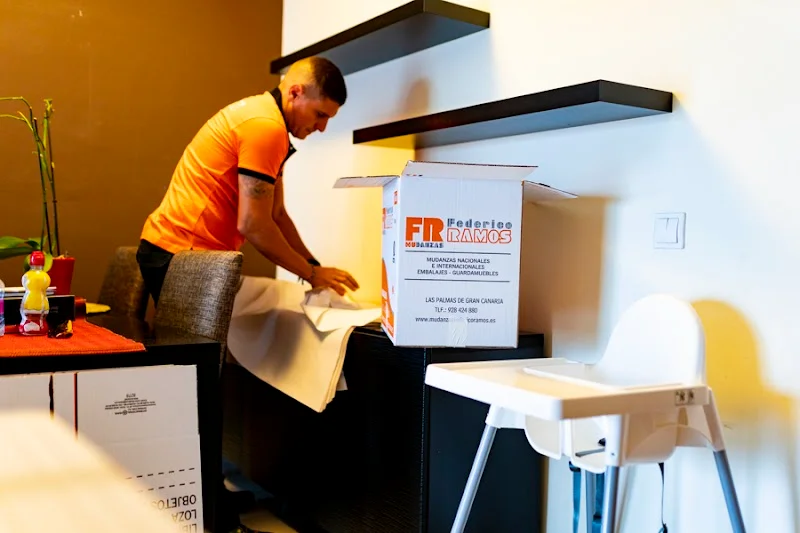 Mudanzas Federico Ramos en El Sebadal, C. Corrientes, 1, 35008 Las Palmas de Gran Canaria, Las Palmas, España - Imagen 4
