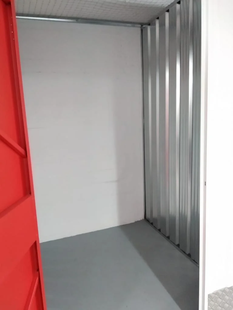 Trasteros Bilbao en C/ Botica Vieja 22 bajo derecha, Deusto, 48014 Bilbao, Vizcaya, España - Imagen 5