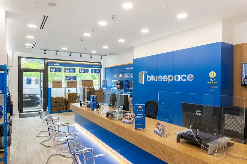 Bluespace San Adrián – trasteros en San Adrián en San Adrian Etorb., 45, Ibaiondo, 48003 Bilbao, Bizkaia, España - Imagen 2