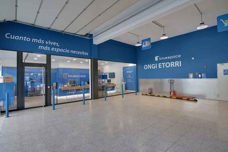 Bluespace San Adrián – trasteros en San Adrián en San Adrian Etorb., 45, Ibaiondo, 48003 Bilbao, Bizkaia, España - Imagen 4