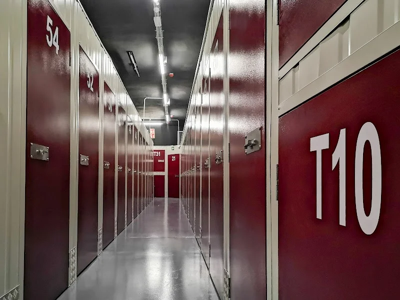 Trasteros Errekalde en Camilo Villabaso Kalea, 25, Errekalde, 48002 Bilbao, Bizkaia, España - Imagen 2