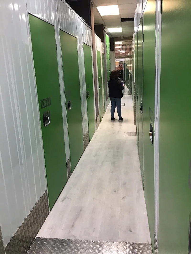 Orixe 22-ALQUILER DE TRASTEROS - Self&Storage en Orixe Kalea, 22, Deusto, 48015 Bilbao, Bizkaia, España - Imagen 3