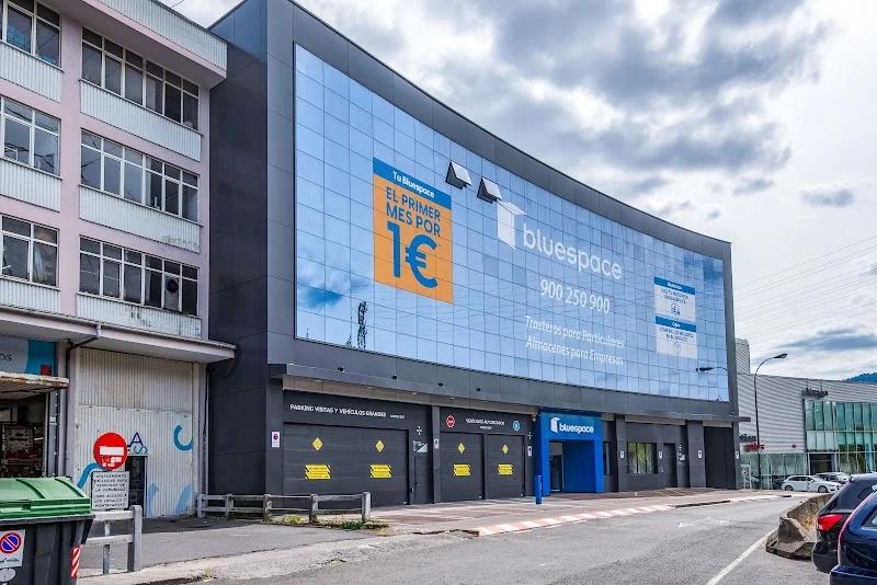 Bluespace Bolueta – trasteros en Bolueta en Carretera General, Bilbao-Galdakao Errepidea, 28A, 48004 Bilbao, Vizcaya, España - Imagen 1