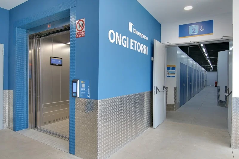 Bluespace Bolueta Centro – trasteros en Begoña en Miraflores Etorbidea, 14, 48004 Bilbao, Bizkaia, España - Imagen 2