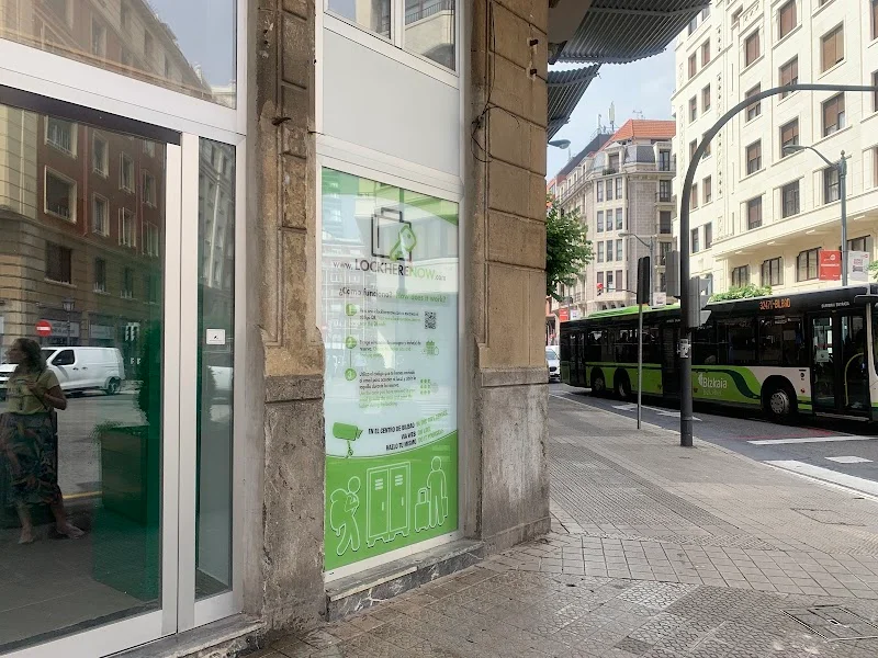 Consigna 24h Guggenheim - Luggage Storage Bilbao (LockHereNow) en Alameda de Recalde, 15, Abando, 48009 Bilbao, Vizcaya, España - Imagen 3