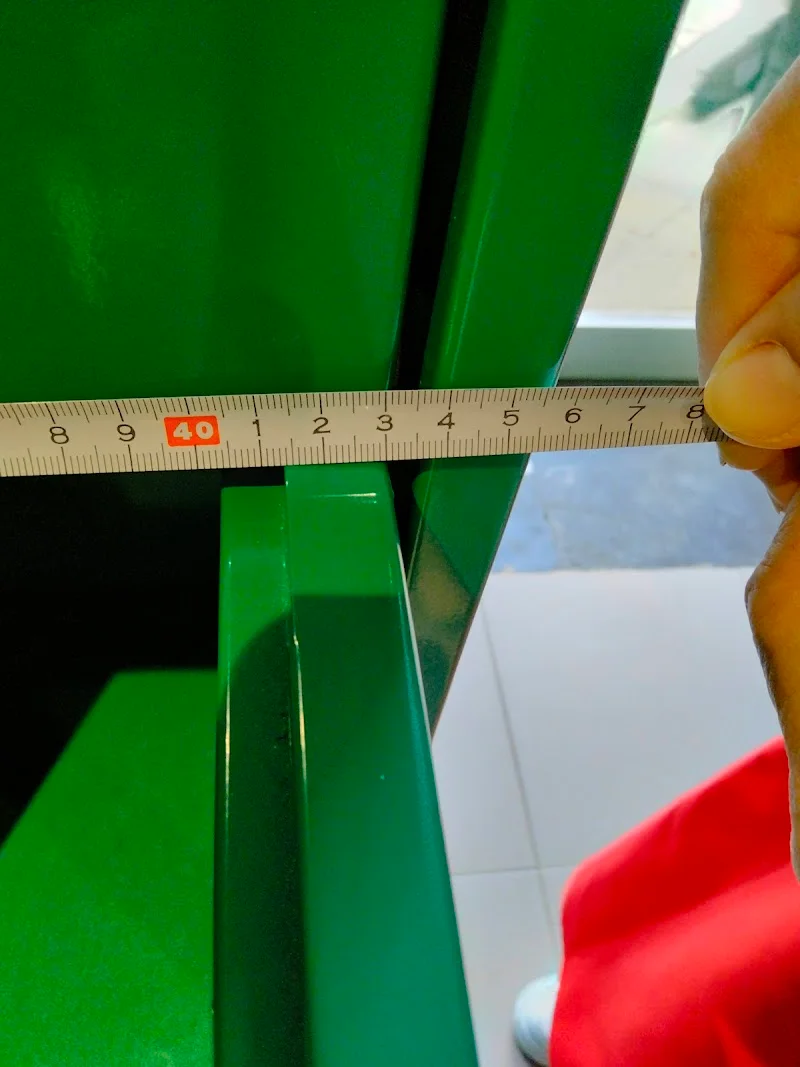 Consigna 24h Guggenheim - Luggage Storage Bilbao (LockHereNow) en Alameda de Recalde, 15, Abando, 48009 Bilbao, Vizcaya, España - Imagen 5