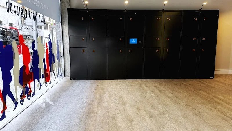 Urban Lockers | Taquillas en Bilbao en C. Tiboli Kalea, 1, bajo, 48007 Bilbao, Vizcaya, España - Imagen 3
