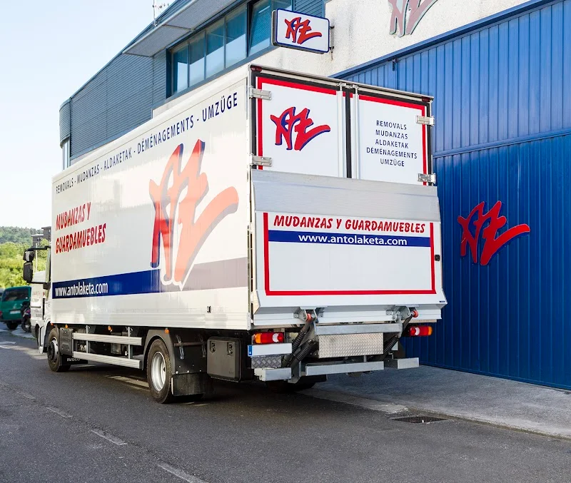 Antolaketa Eta Zerbitzuak S.L. en Polig, Polígono Industrial Errotatxu Ind., 11, BL B;Bajo(Nave 11, 48993 Getxo, Bizkaia, España - Imagen 2