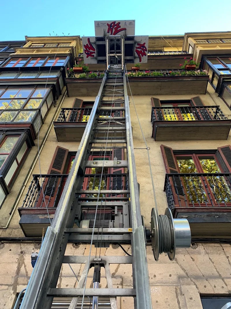 Antolaketa Eta Zerbitzuak S.L. en Polig, Polígono Industrial Errotatxu Ind., 11, BL B;Bajo(Nave 11, 48993 Getxo, Bizkaia, España - Imagen 4