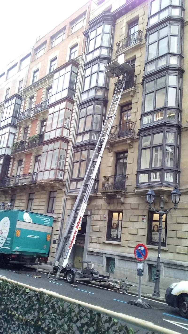 Mudanzas Bilbao en Castaños Kalea, 27, 48007 Bilbao, Bizkaia, España - Imagen 5