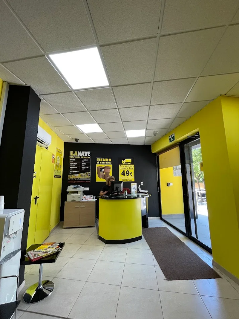 trasteros La Nave Sant Joan 24 h. (Alicante) en Av. de Benidorm, 8, 03550 Sant Joan d'Alacant, Alicante, España - Imagen 2