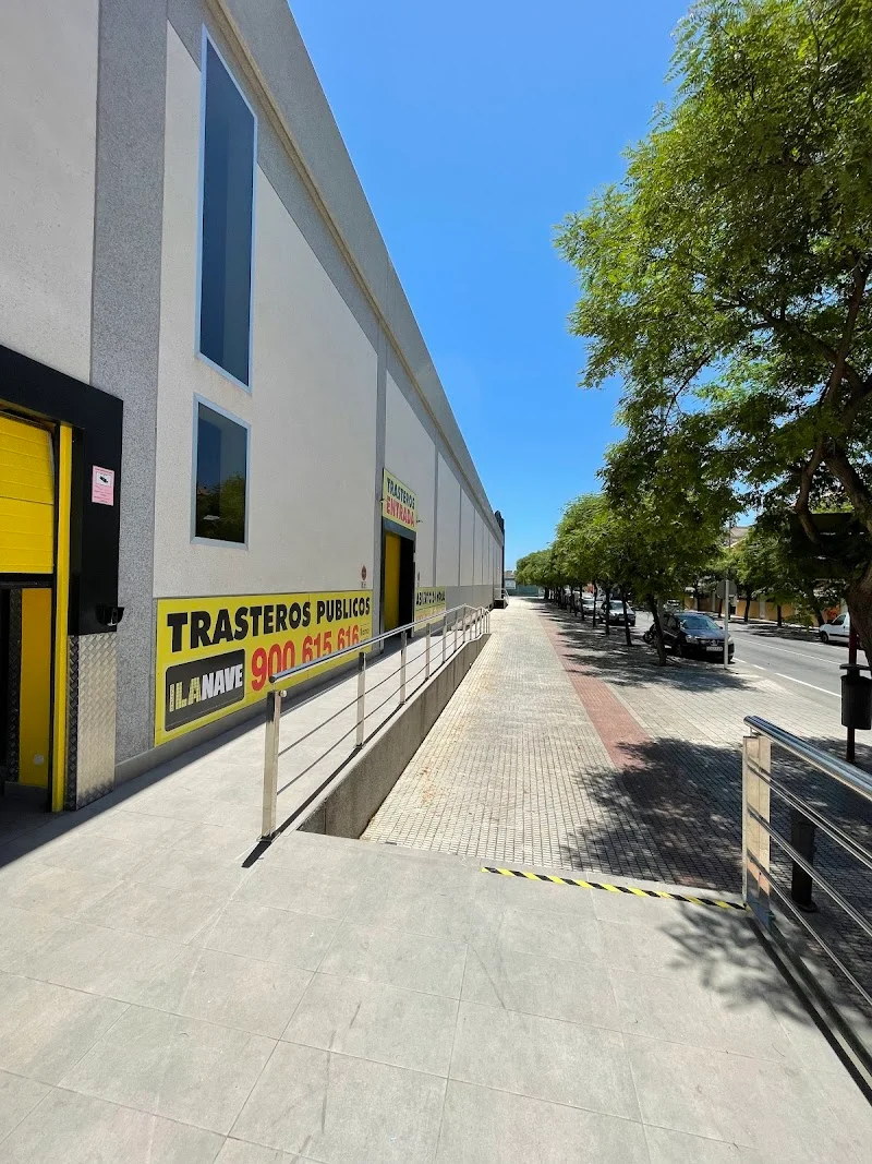 trasteros La Nave Sant Joan 24 h. (Alicante) en Av. de Benidorm, 8, 03550 Sant Joan d'Alacant, Alicante, España - Imagen 3