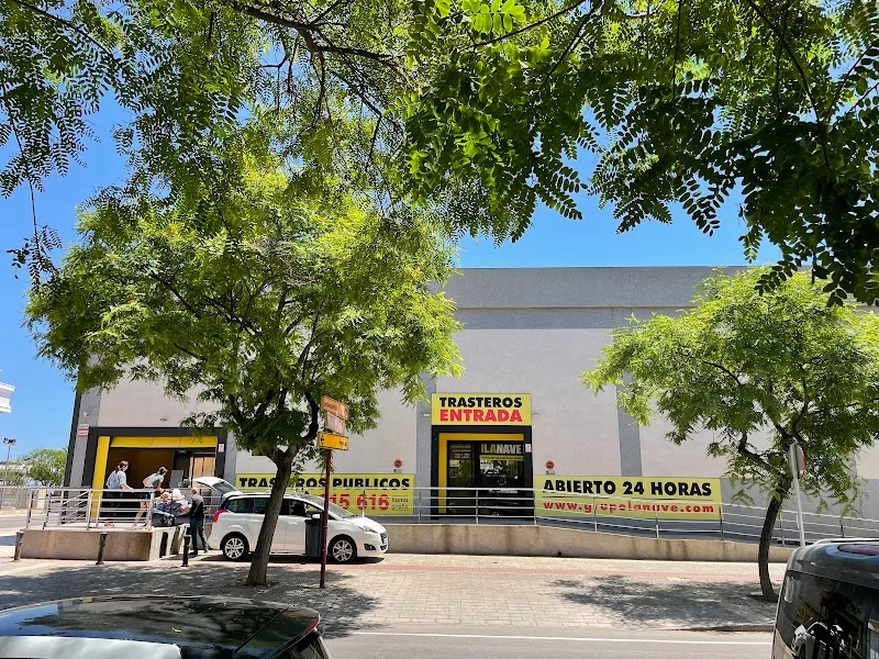 trasteros La Nave Sant Joan 24 h. (Alicante) en Av. de Benidorm, 8, 03550 Sant Joan d'Alacant, Alicante, España - Imagen 5