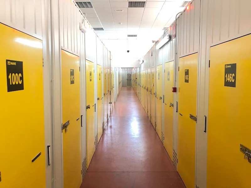 trasteros La Nave San Vicente 24 h. (Alicante) en C. Cottolengo, 24, 03690 San Vicente del Raspeig, Alicante, España - Imagen 1