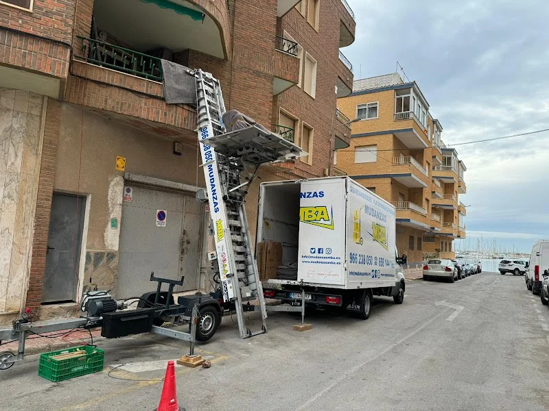 MUDANZAS MBA ALICANTE en C/ Viento, 9, 03006 Alicante (Alacant), Alicante, España - Imagen 4