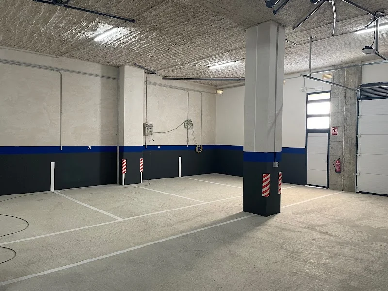 Trasteros Córdoba en C. Secretario Carretero, Poniente Sur, 14004 Córdoba, España - Imagen 1