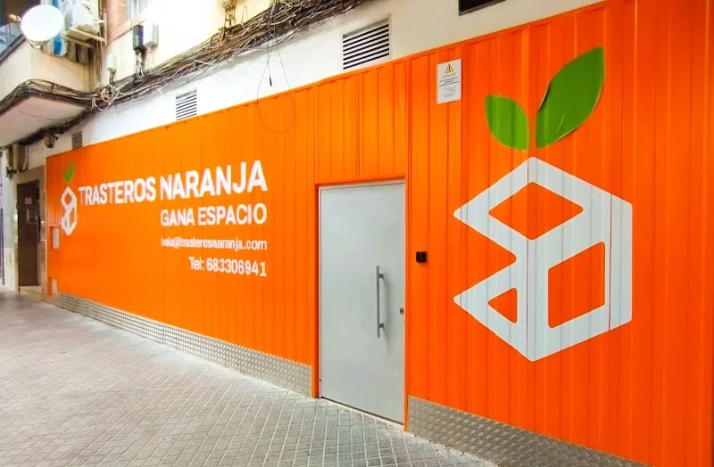 Trasteros Naranja Córdoba en C. Conquistador Benito de Baños, Levante, 14007 Córdoba, España - Imagen 1
