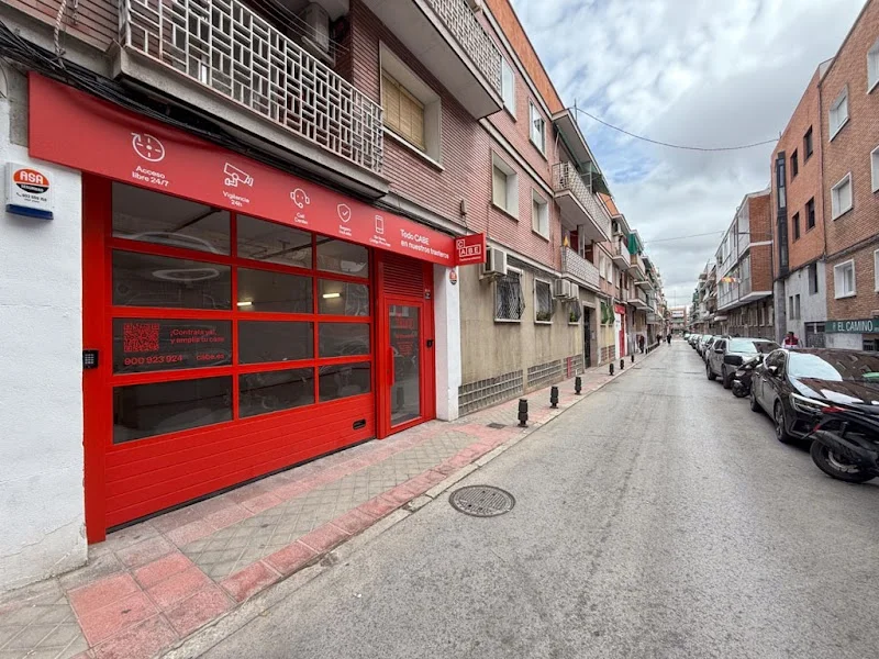 CABE Trasteros Madrid- La Latina en C. Almazán, 26, Latina, 28011 Madrid, España - Imagen 1