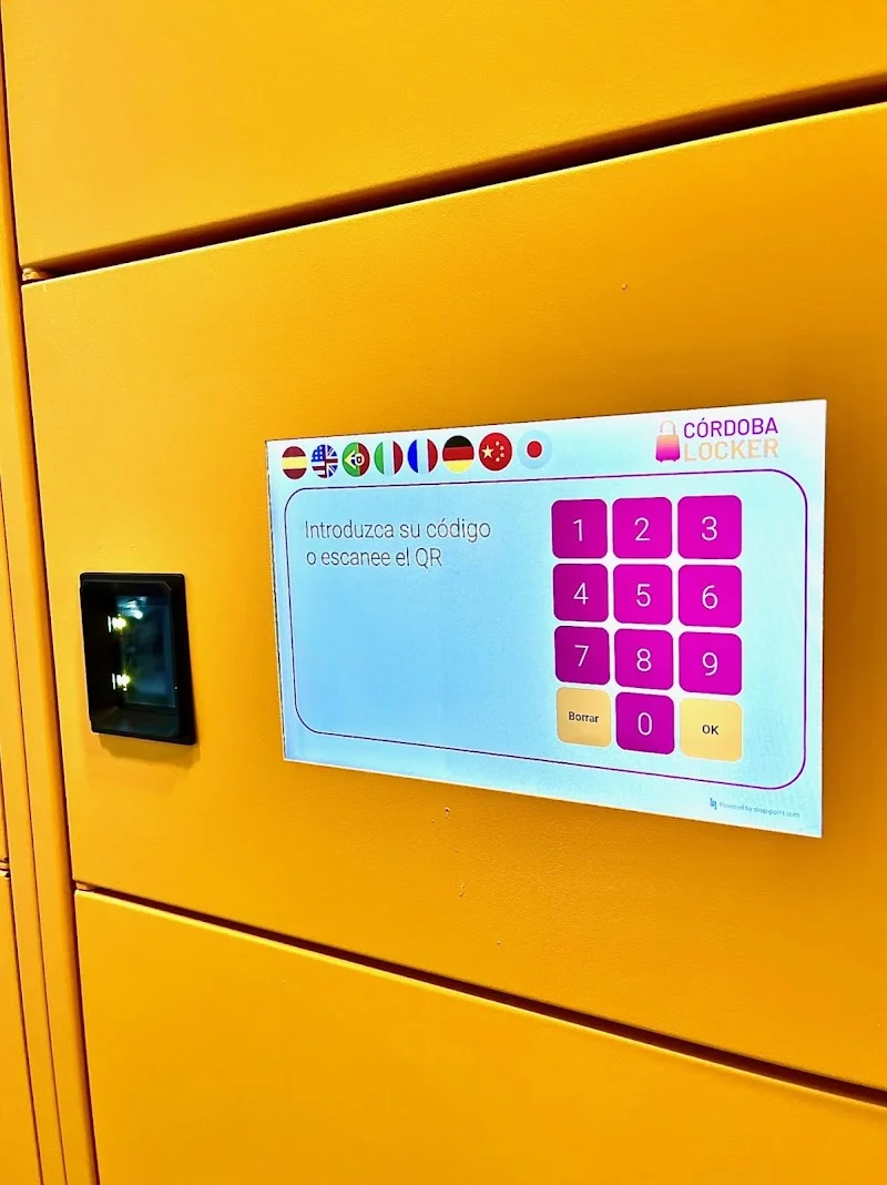 Córdoba Locker Estación en C/ Fernando de Córdoba, 5, Centro, 14008 Córdoba, España - Imagen 4