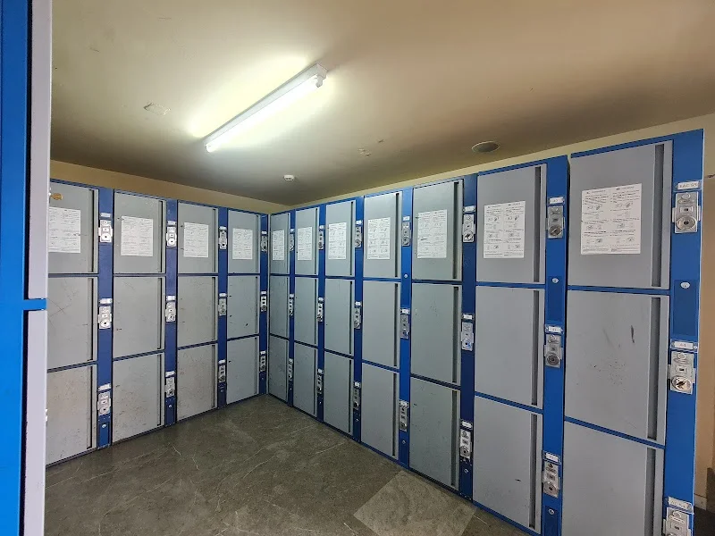 Cordoba Lockers / Luggage Storage (inside the bus terminal) en Estacion De Autobuses Plaza De Las Tres Culturas, S, 14011, Noroeste, 14011 Córdoba, España - Imagen 1