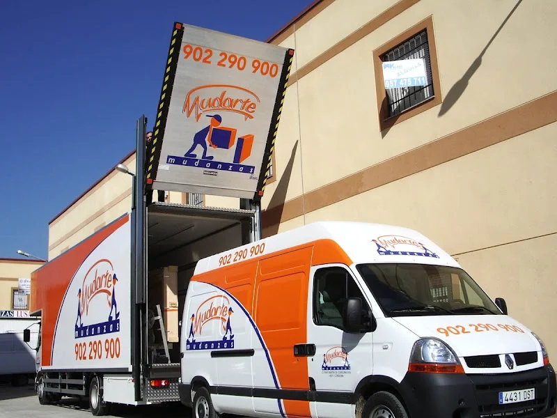 Mudanzas Mudarte en Av. Agrupación Córdoba, 19, nave 3C, 14014 Córdoba, España - Imagen 1