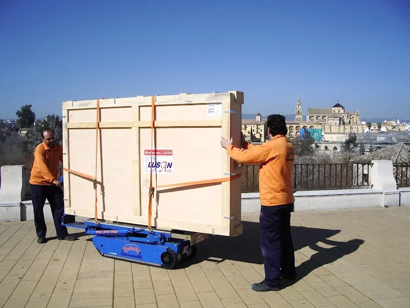 Mudanzas Mudarte en Av. Agrupación Córdoba, 19, nave 3C, 14014 Córdoba, España - Imagen 4