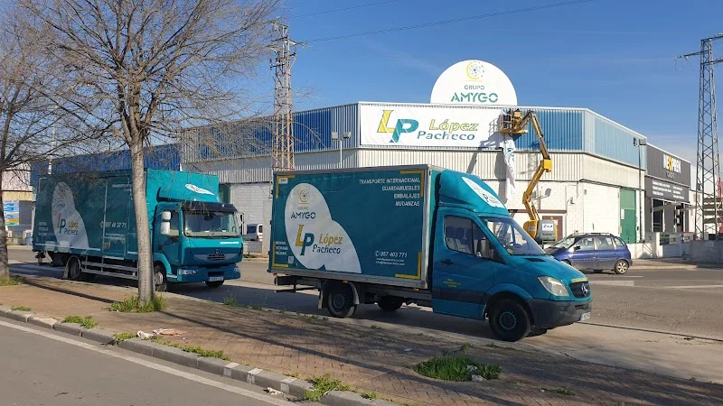 Mudanzas LÓPEZ PACHECO :: GRUPO AMYGO en Pol. Ind. Amargacena, C. Ing. Barbudo, parc. 24, nave 6, 14013 Córdoba, España - Imagen 2