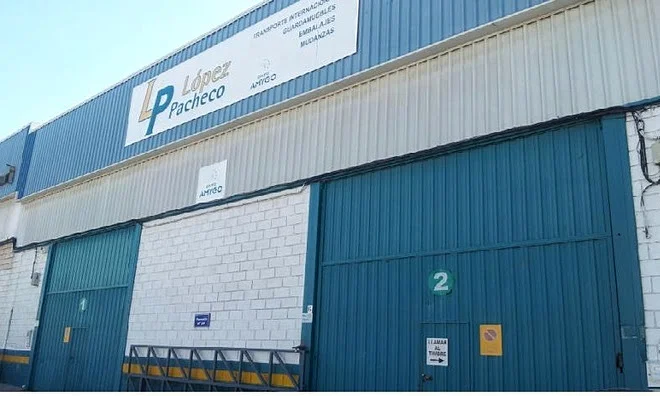 Mudanzas LÓPEZ PACHECO :: GRUPO AMYGO en Pol. Ind. Amargacena, C. Ing. Barbudo, parc. 24, nave 6, 14013 Córdoba, España - Imagen 4