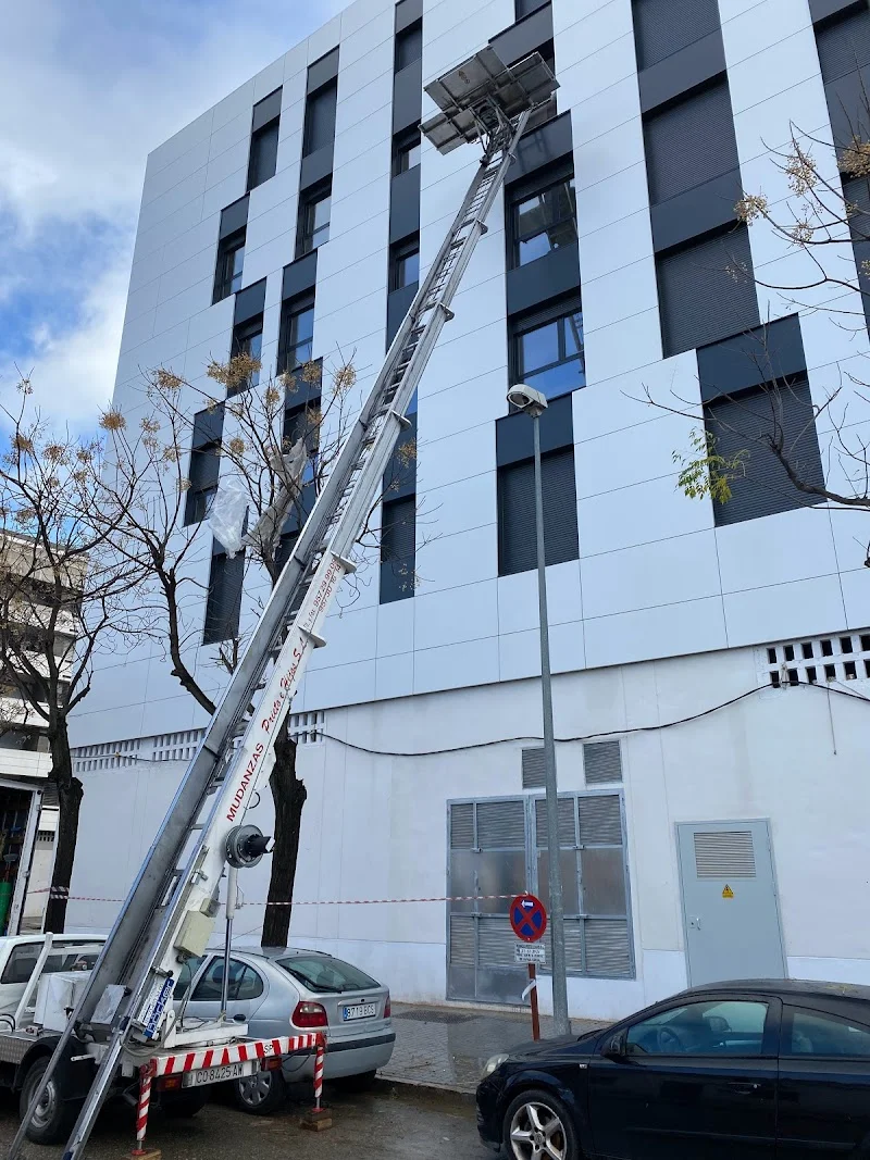 Mudanzas Prieto E Hijos en C. Finlandia, 28, 14014 Córdoba, España - Imagen 5