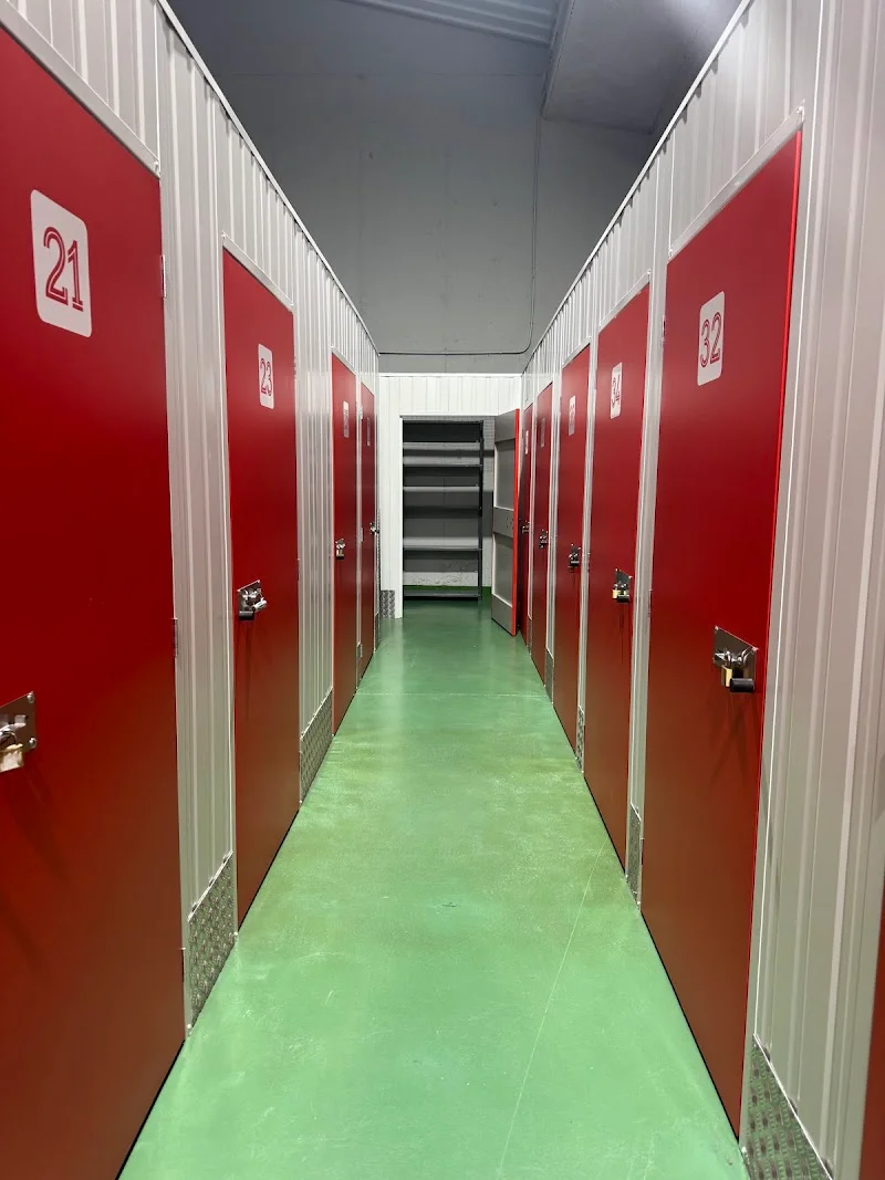 Un Trastero Para Mí en Calle del Propano, 16, Pol. Ind. San Cristóbal, C. del Etileno, 42, 47012 Valladolid, España - Imagen 2