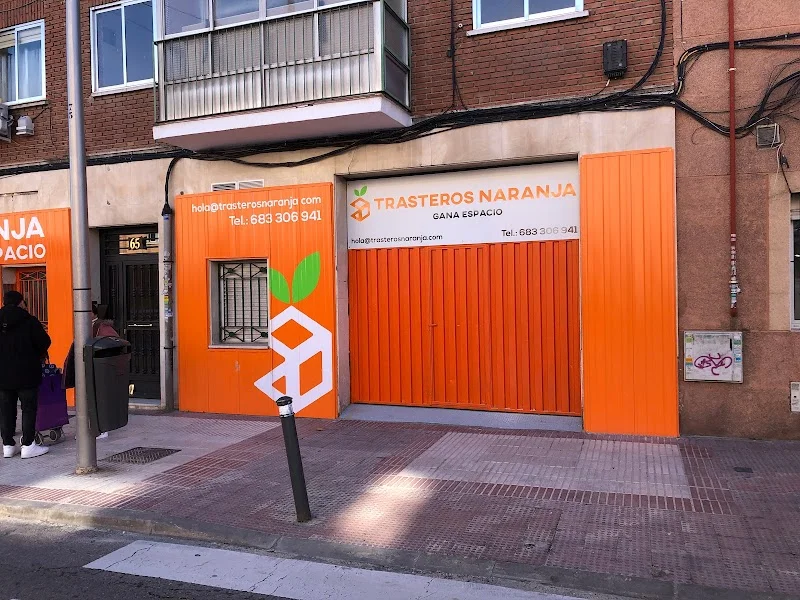 Trasteros Naranja Lucero en C. de Sepúlveda, 65, Latina, 28011 Madrid, España - Imagen 2