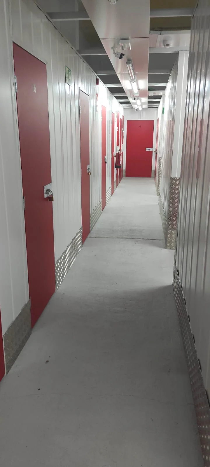 Trasteros NoMasCaos - Alquiler De Trasteros en Valladolid en C. Felipe Guillén, 13, 47195 Arroyo de la Encomienda, Valladolid, España - Imagen 3